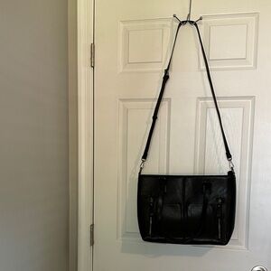 Elegant Black Leather Shoulder Bag